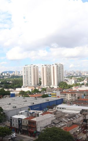 Apartamento à venda com 37m², 2 quartos e 1 vagaVaranda