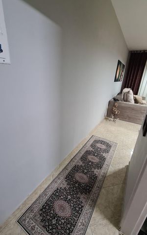 Apartamento à venda com 72m², 3 quartos e 1 vaga Apartamento à venda com 72m², 3 quartos e 1 vagaCorredor