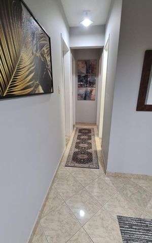 Apartamento à venda com 72m², 3 quartos e 1 vaga Apartamento à venda com 72m², 3 quartos e 1 vagaCorredor