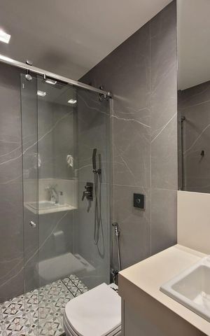 Apartamento à venda com 220m², 3 quartos e 3 vagas