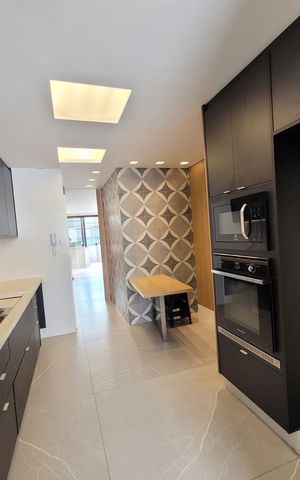 Apartamento à venda com 220m², 3 quartos e 3 vagas