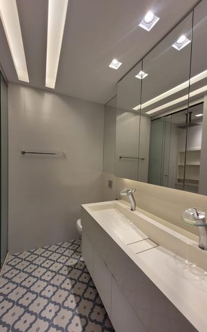 Apartamento à venda com 220m², 3 quartos e 3 vagas
