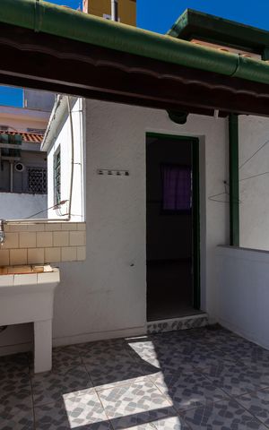 Casa à venda com 150m², 4 quartos e 4 vagasÁrea de Serviço