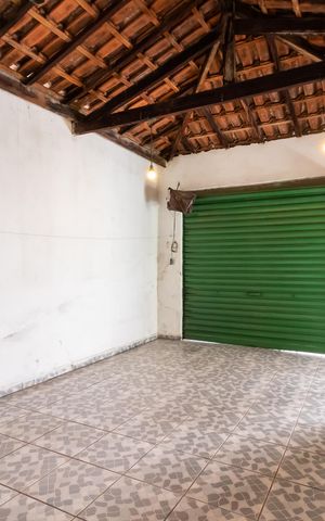 Casa à venda com 150m², 4 quartos e 4 vagasGaragem
