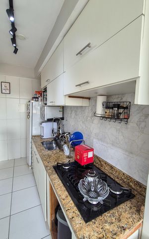 Apartamento à venda com 53m², 2 quartos e 1 vagaCozinha e Área de Serviço