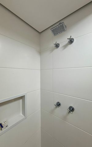 Studio para alugar com 32m², 0 quarto e 1 vaga Studio para alugar com 32m², 0 quarto e 1 vagaBanheiro