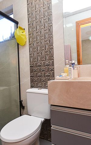 Apartamento à venda com 173m², 3 quartos e 2 vagas Apartamento à venda com 173m², 3 quartos e 2 vagasBanheiro Suíte