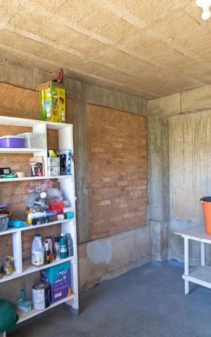 Casa à venda com 90m², 3 quartos e 1 vaga Casa à venda com 90m², 3 quartos e 1 vagaQuarto de despejo