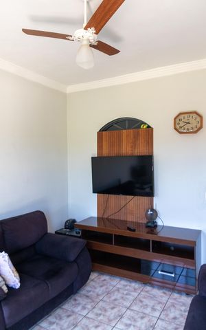 Casa à venda com 90m², 3 quartos e 1 vaga Casa à venda com 90m², 3 quartos e 1 vagaSalas