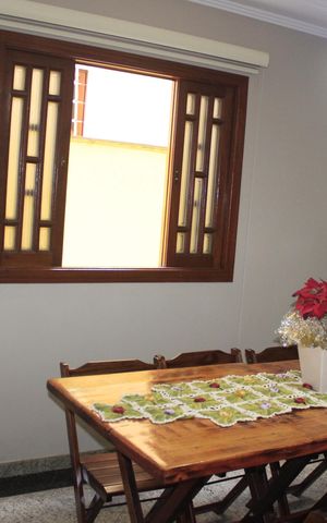 Casa à venda com 158m², 3 quartos e 2 vagasSala de jantar 
