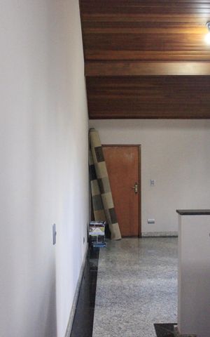 Casa à venda com 158m², 3 quartos e 2 vagasSótão