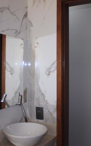 Casa à venda com 158m², 3 quartos e 2 vagasBanheiro 2