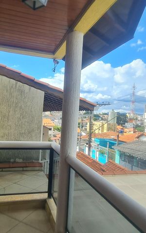 Casa à venda com 158m², 3 quartos e 2 vagas Casa à venda com 158m², 3 quartos e 2 vagasVaranda da suíte
