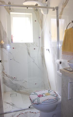 Casa à venda com 158m², 3 quartos e 2 vagasBanheiro 2