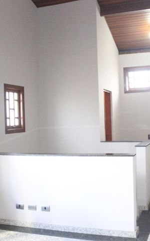 Casa à venda com 158m², 3 quartos e 2 vagasSótão