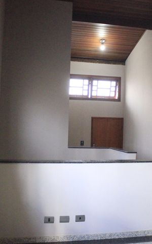 Casa à venda com 158m², 3 quartos e 2 vagasSótão