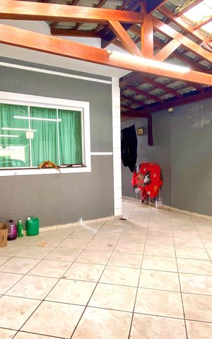 Casa à venda com 202m², 3 quartos e 4 vagas Casa à venda com 202m², 3 quartos e 4 vagasGaragem