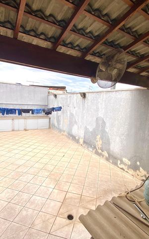 Casa à venda com 202m², 3 quartos e 4 vagas Casa à venda com 202m², 3 quartos e 4 vagasQuintal