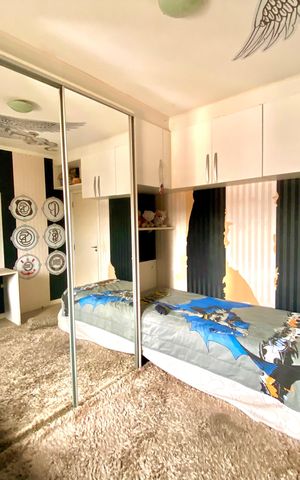 Casa à venda com 202m², 3 quartos e 4 vagas Casa à venda com 202m², 3 quartos e 4 vagasQuarto 3