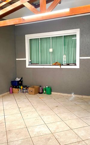 Casa à venda com 202m², 3 quartos e 4 vagas Casa à venda com 202m², 3 quartos e 4 vagasGaragem
