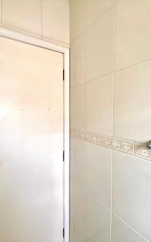 Casa à venda com 202m², 3 quartos e 4 vagas Casa à venda com 202m², 3 quartos e 4 vagasBanheiro 1