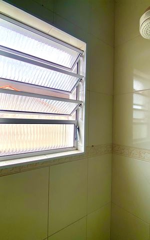 Casa à venda com 202m², 3 quartos e 4 vagas Casa à venda com 202m², 3 quartos e 4 vagasBanheiro 1