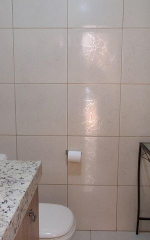 Casa à venda com 200m², 3 quartos e 2 vagas Casa à venda com 200m², 3 quartos e 2 vagasLavabo 2
