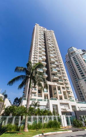 Apartamento à venda com 176m², 3 quartos e 3 vagasFachada do bloco