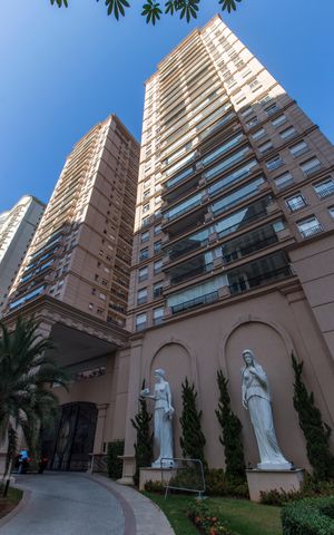 Apartamento à venda com 110m², 4 quartos e 2 vagasVista da Rua