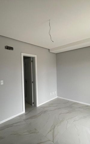 Apartamento à venda com 140m², 3 quartos e 2 vagasSemi suíte 1