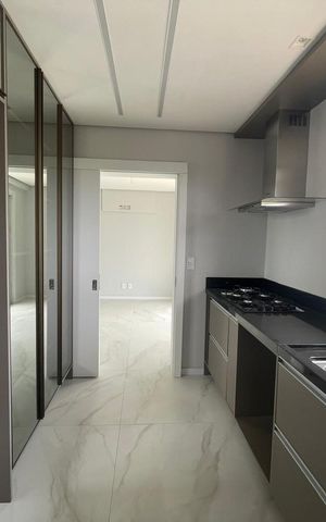 Apartamento à venda com 140m², 3 quartos e 2 vagasCozinha