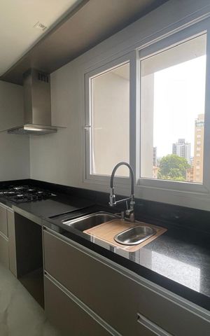 Apartamento à venda com 140m², 3 quartos e 2 vagasCozinha