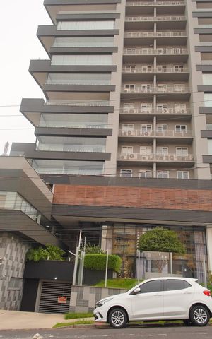 Apartamento à venda com 240m², 3 quartos e 3 vagasFachada