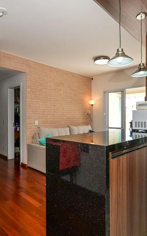 Apartamento à venda com 71m², 2 quartos e 2 vagasSala