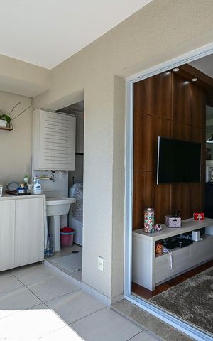 Apartamento à venda com 71m², 2 quartos e 2 vagasVaranda