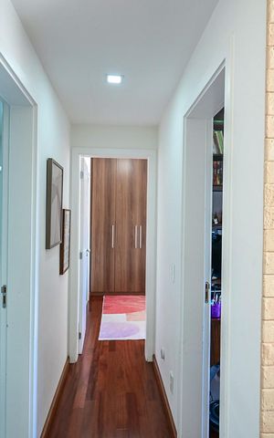 Apartamento à venda com 71m², 2 quartos e 2 vagasCorredor