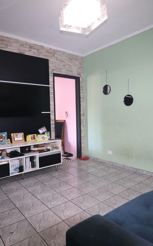 Casa à venda com 125m², 3 quartos e 2 vagasCasa 2 Sala