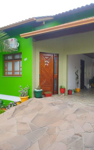 Casa à venda com 90m², 2 quartos e 2 vagasÁrea externa