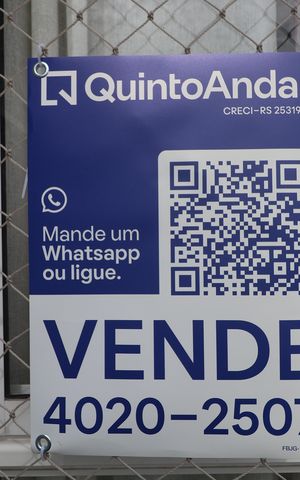 Apartamento à venda com 52m², 2 quartos e 1 vagaQr Code