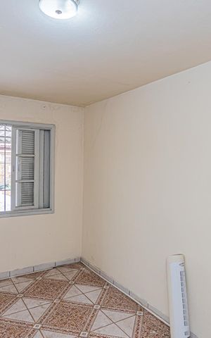 Casa à venda com 140m², 3 quartos e 6 vagas Casa à venda com 140m², 3 quartos e 6 vagasQuarto 2