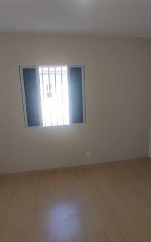 Casa à venda com 80m², 2 quartos e 1 vaga