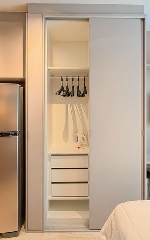 Studio para alugar com 24m², 1 quarto e sem vaga Studio para alugar com 24m², 1 quarto e sem vagaArmários