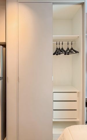 Studio para alugar com 24m², 1 quarto e sem vaga Studio para alugar com 24m², 1 quarto e sem vagaArmários