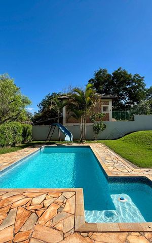 Casa de condomínio à venda com 265m², 4 quartos e 4 vagasPiscina