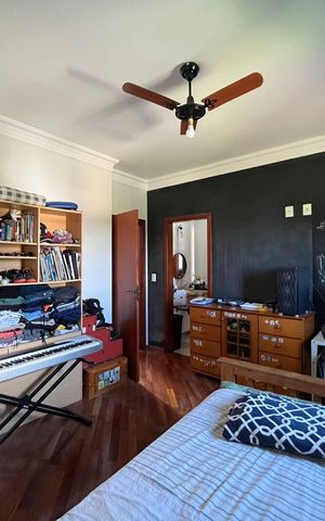 Casa de condomínio à venda com 265m², 4 quartos e 4 vagasSuíte 3