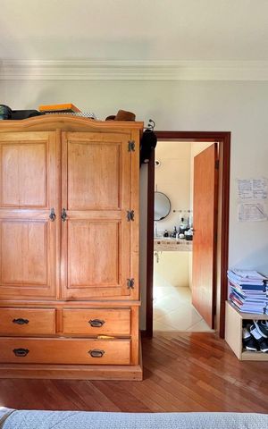 Casa de condomínio à venda com 265m², 4 quartos e 4 vagasSuíte  1