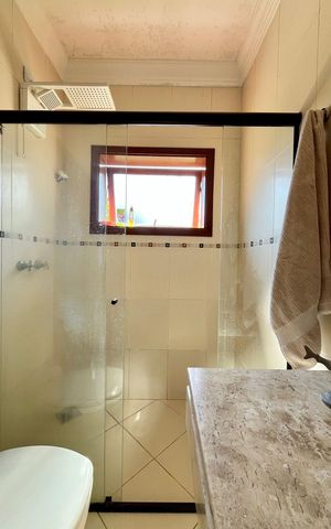 Casa de condomínio à venda com 265m², 4 quartos e 4 vagasBanheiro da Suíte 1