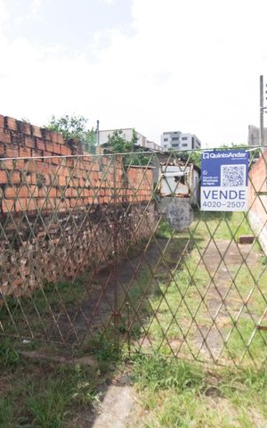 Casa à venda com 70m², 3 quartos e 3 vagasFachada
