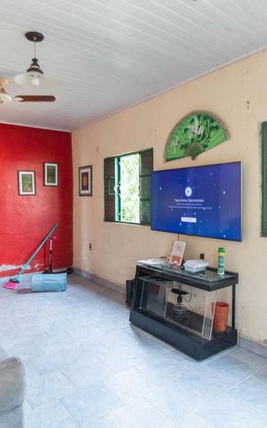 Casa à venda com 70m², 3 quartos e 3 vagasSala