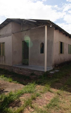 Casa à venda com 70m², 3 quartos e 3 vagasFachada